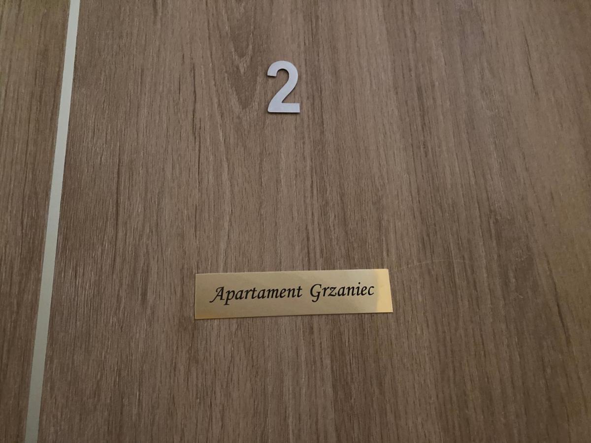 Apartament Grzaniec ชกลาร์สกา ปอเรมบา ภายนอก รูปภาพ